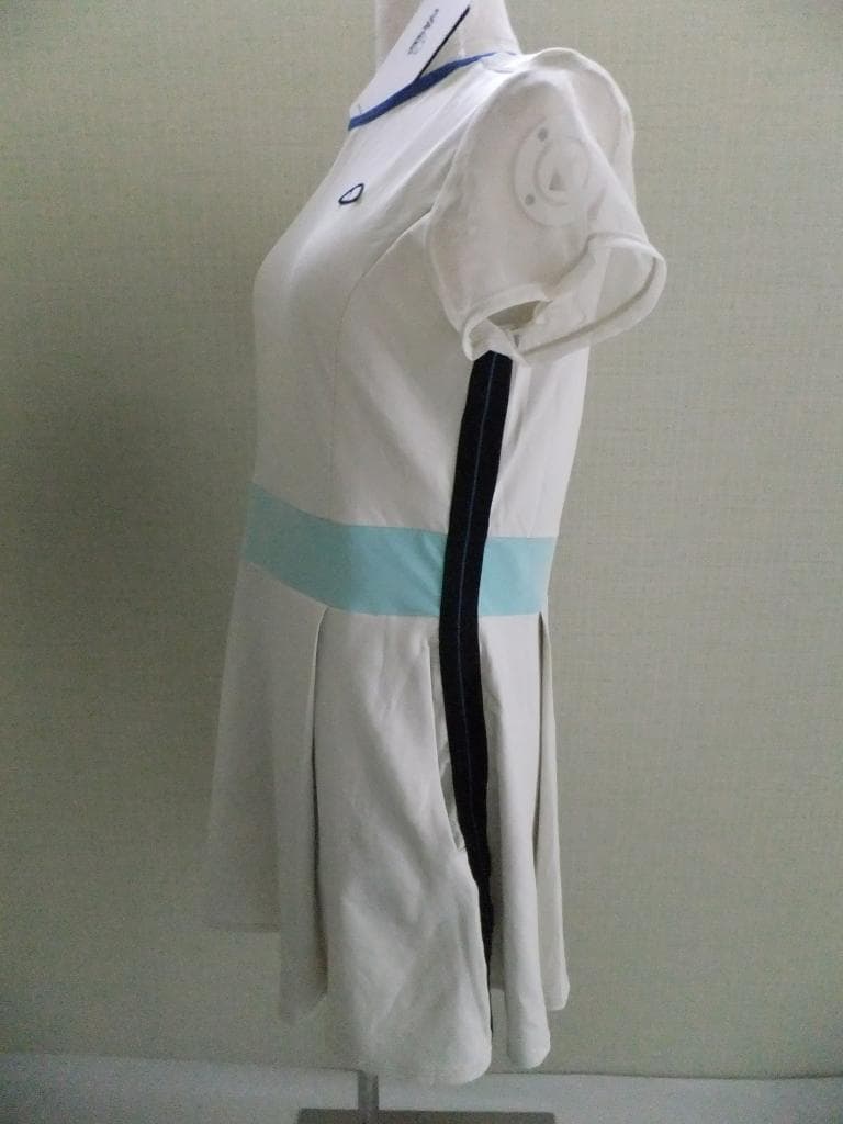 新品タグ付き エレッセ ワンピース テニスウェアL ドレス 吸水速乾