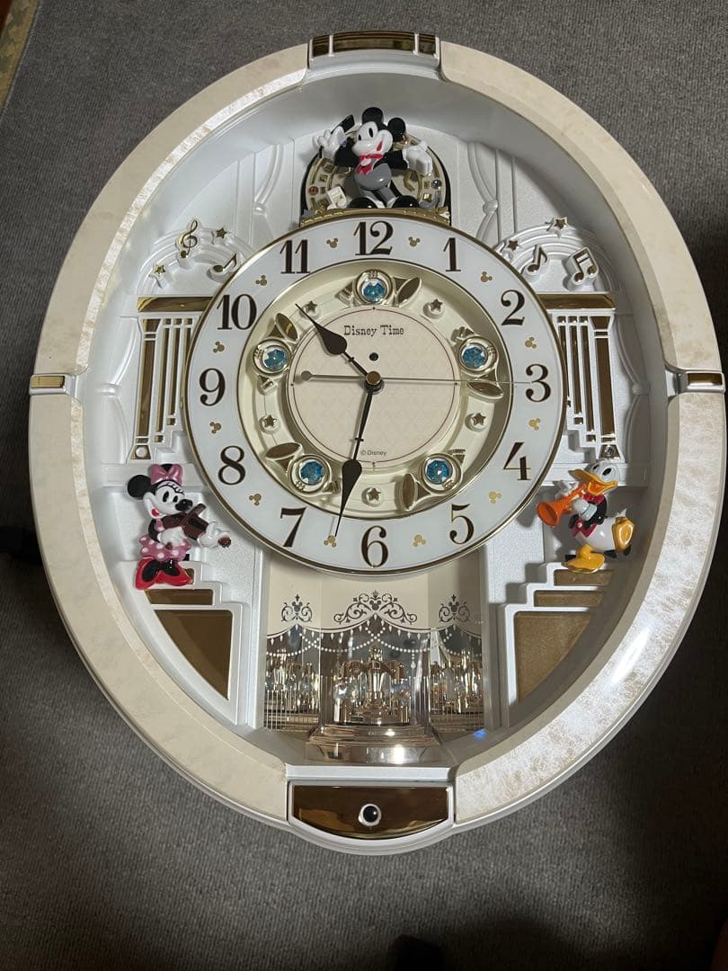 ディズニー ミッキー・ミニー 掛時計 音楽機能付き　FW580Ｗ