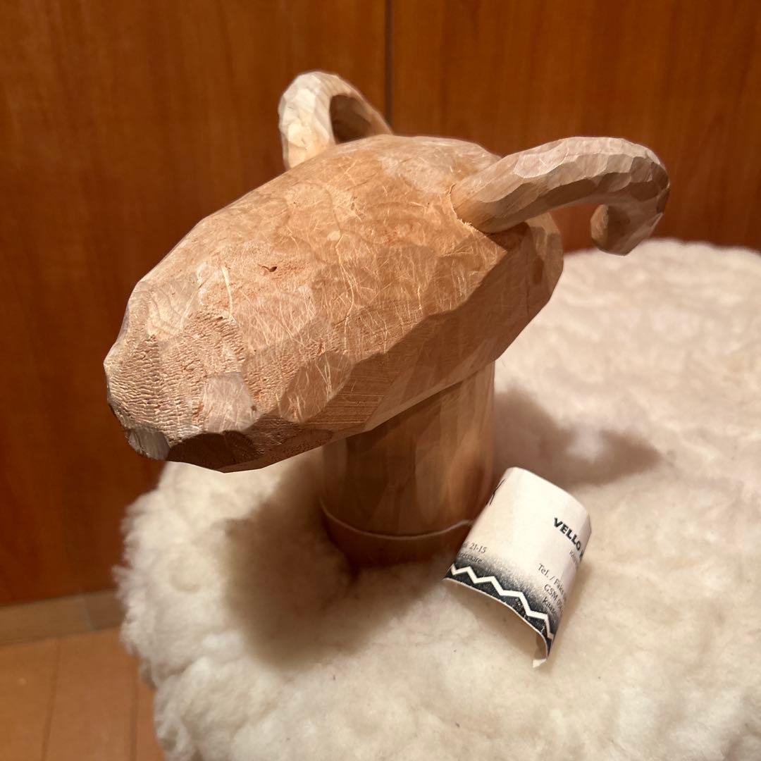 ②北欧 手作り パイン材 ムートン 羊 スツール　椅子　ニュージーランド