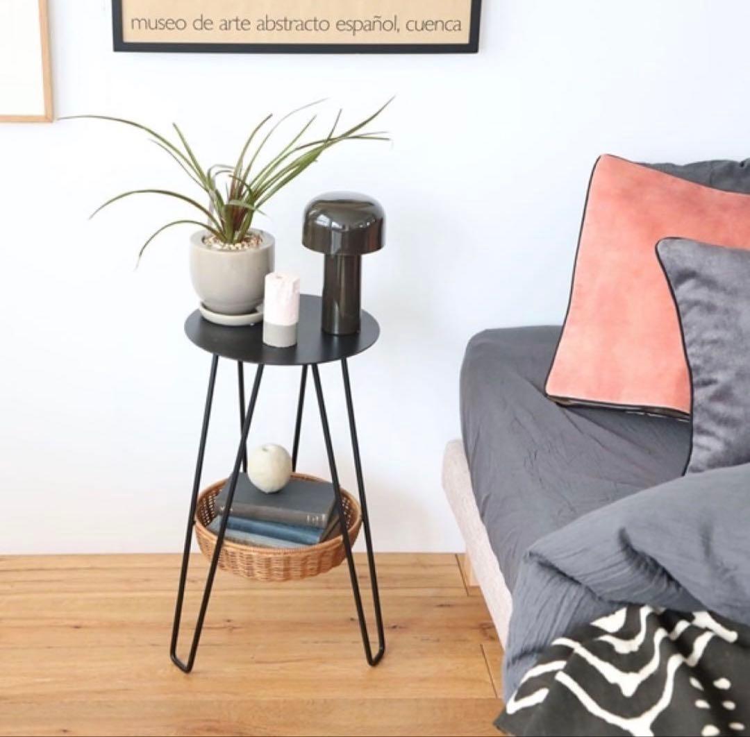 サイドテーブル・ナイトテーブル・ローテーブル IDEE WALLABY SIDE TABLE Black