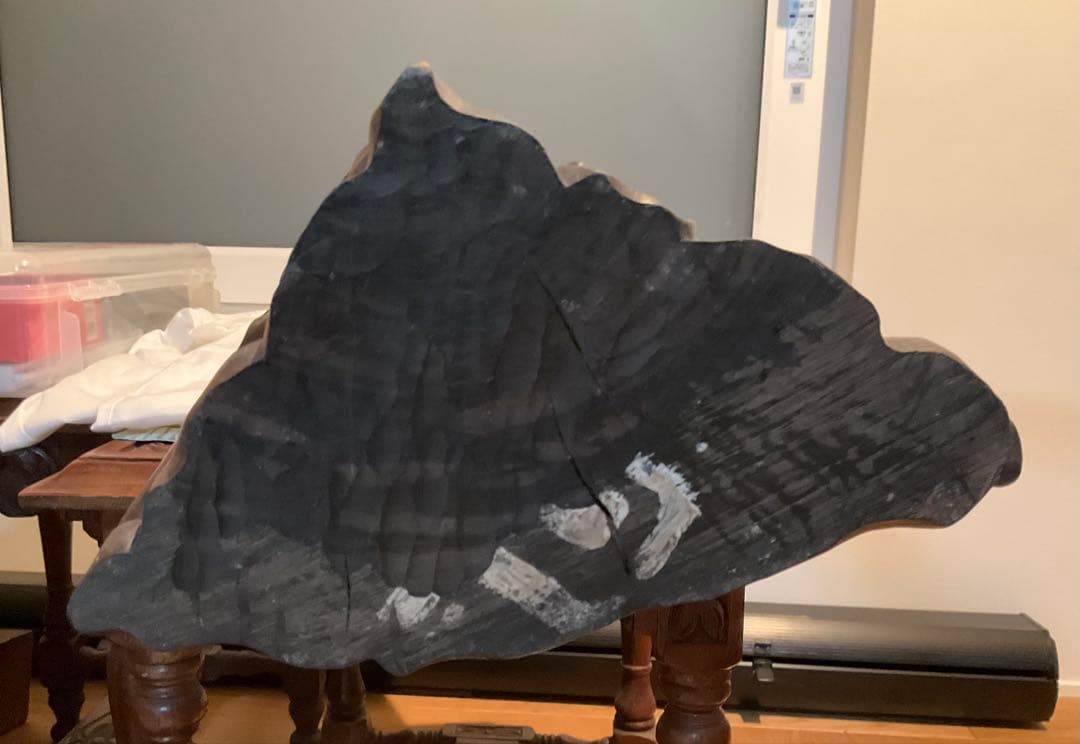 インドネシア　黒檀の置き物