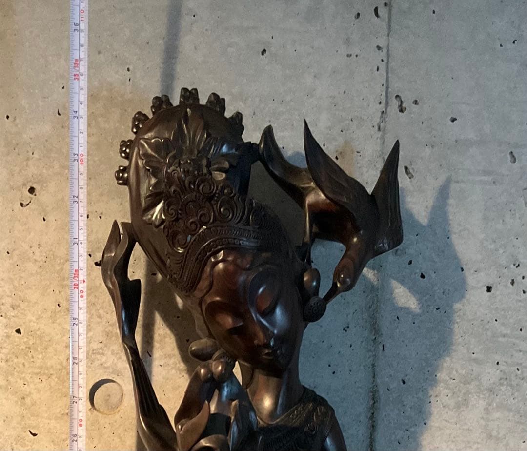 インドネシア　黒檀の置き物