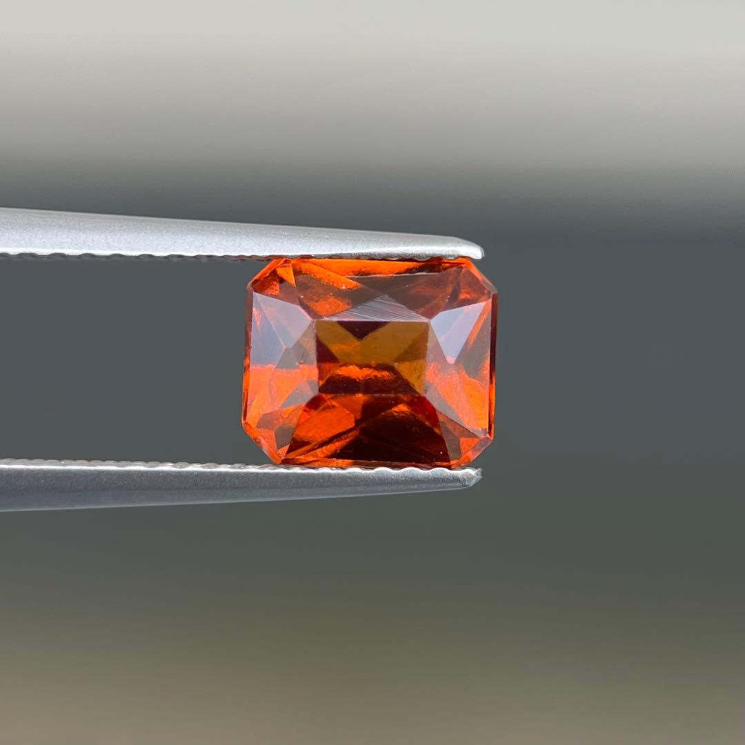 スリランカ産非加熱天然グロッシュライトガーネットルース