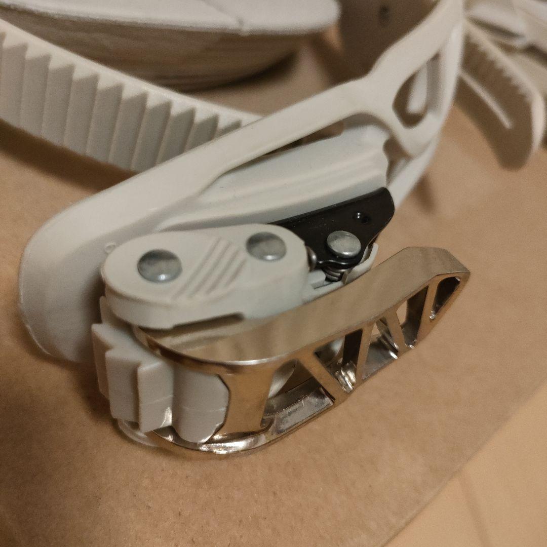 Salomon Hologram ビンディング ホワイト