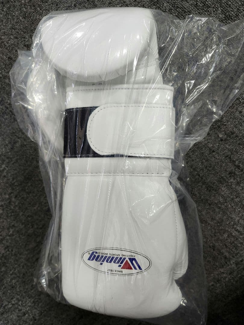 Winning ウイニング ボクシンググローブ 14oz 白ホワイト 確実正規品