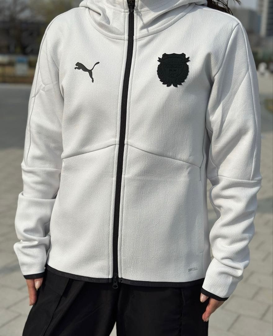 川崎フロンターレ PUMA トラベルフーデッド