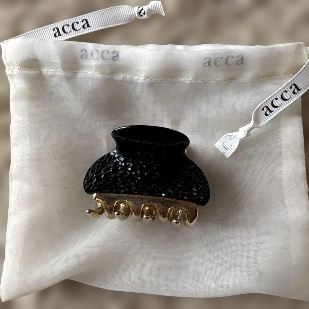 acca 黒金 クリップ式ヘアアクセサリー