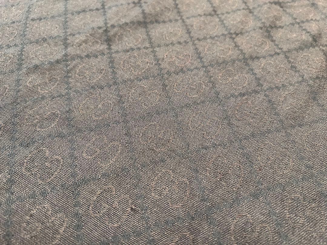 GUCCI ダークブラウン マフラー フリンジ付き