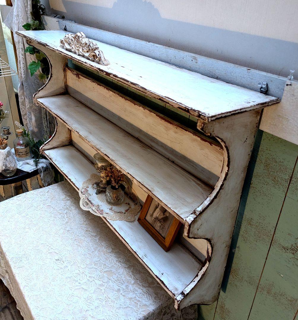 アンティーク風ホワイト木製シェルフ