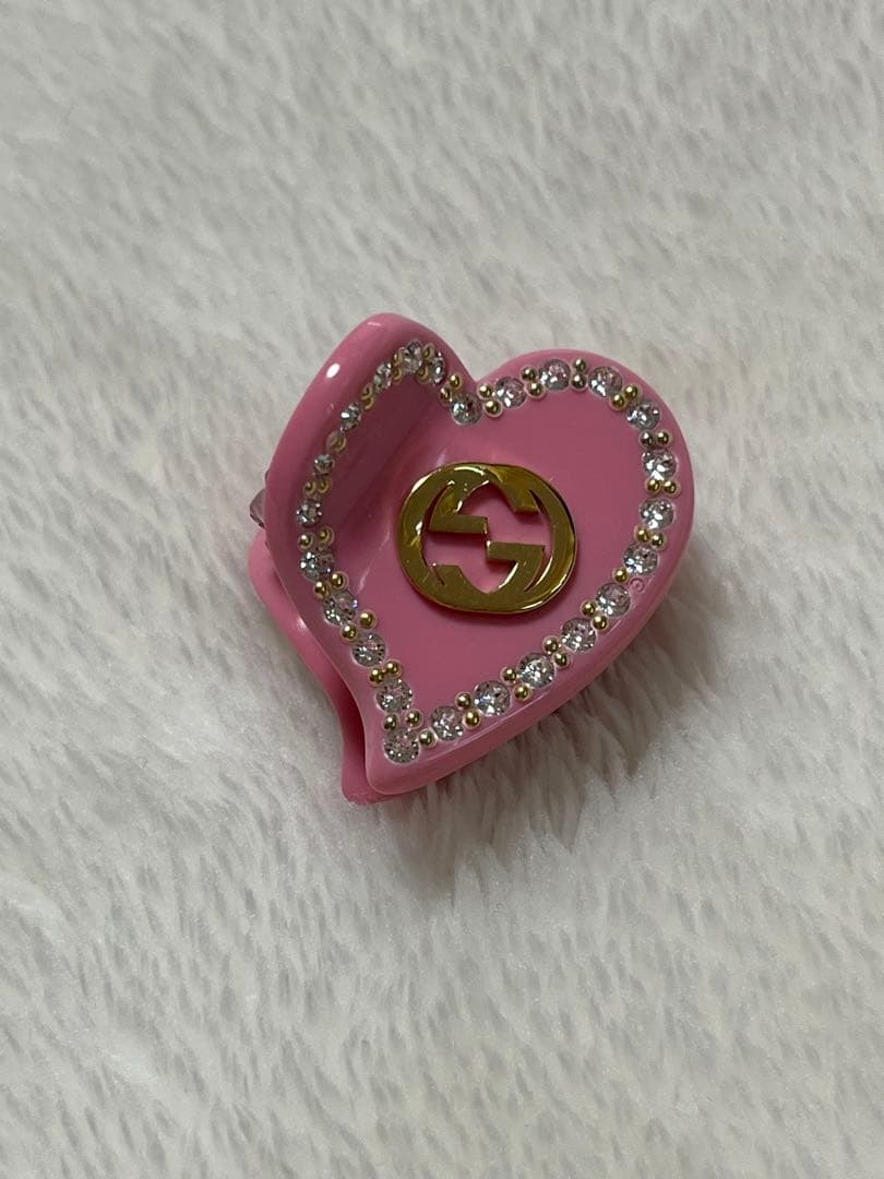 【美品】GUCCI ハート型ヘアクリップ ピンク