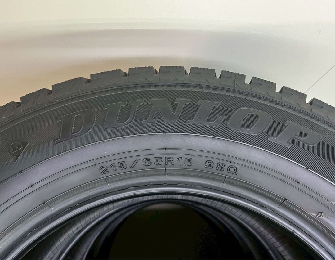 215/65R16 2022年製‼️ 国産✨ バリ山 冬タイヤ 4本