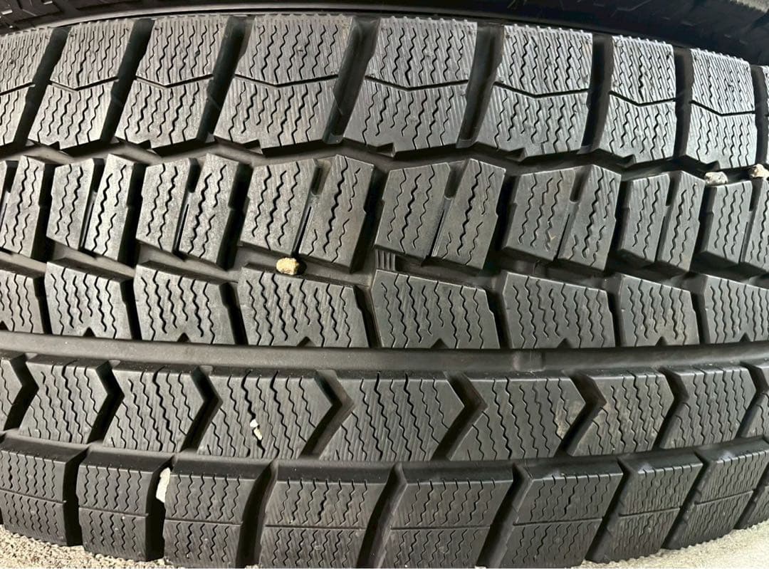 215/65R16 2022年製‼️ 国産✨ バリ山 冬タイヤ 4本