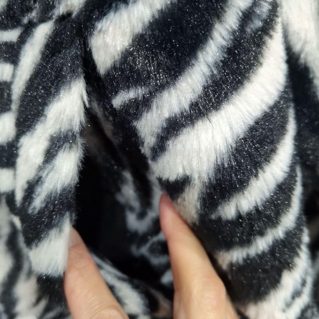 Lui's ゼブラ柄 ファージャケット　Мサイズ　レディースとしても◎！