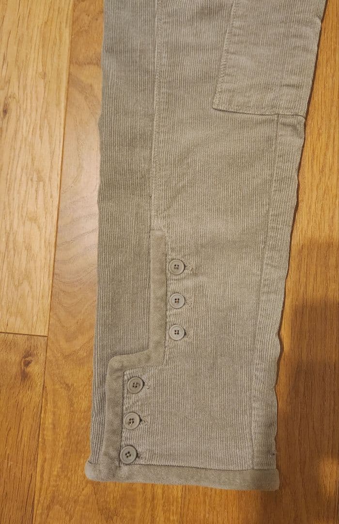 BOTTEGAコーデュロイパンツ