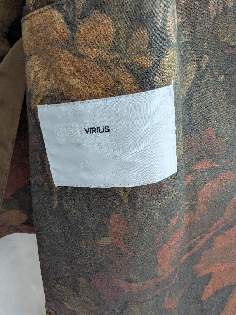 Toga Virilis 19awトレンチコート 花柄