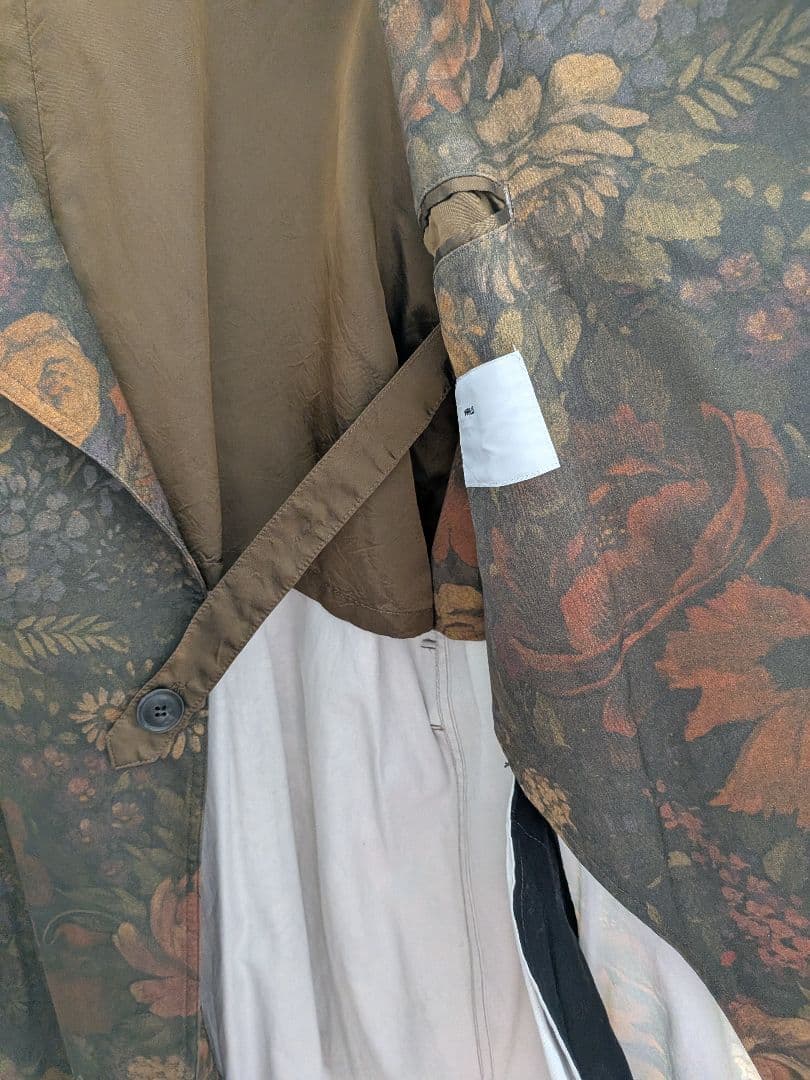 Toga Virilis 19awトレンチコート 花柄