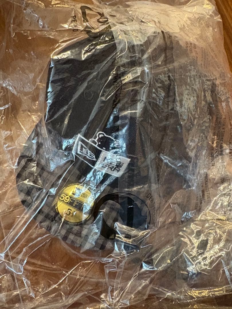 ファミリア　ニューエラ　ポシェット〈NEW ERA® × familiar