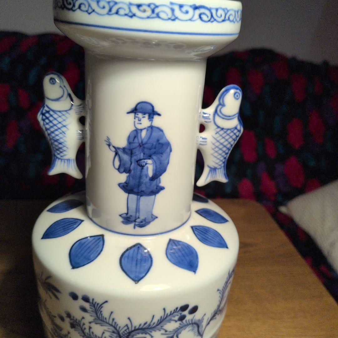 九谷焼の染付高砂花入 　青白陶器 魚の持ち手付き