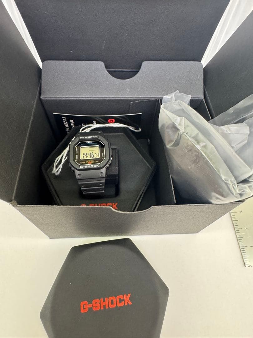 新品 CASIO G-SHOCK NANO DWN-5600-1JR