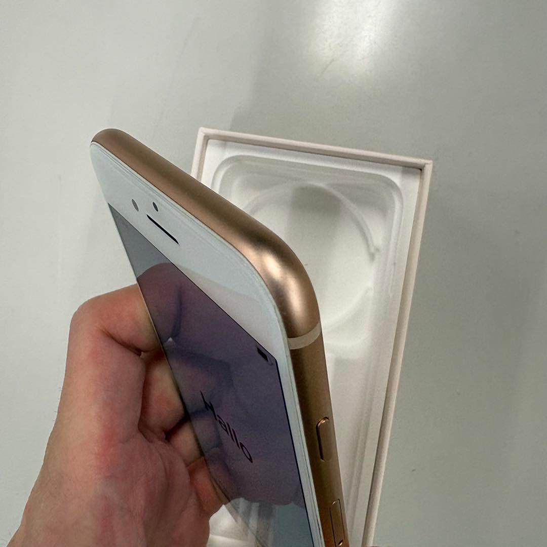 【外装美品】iPhone8 64GB SIMフリー ゴールド