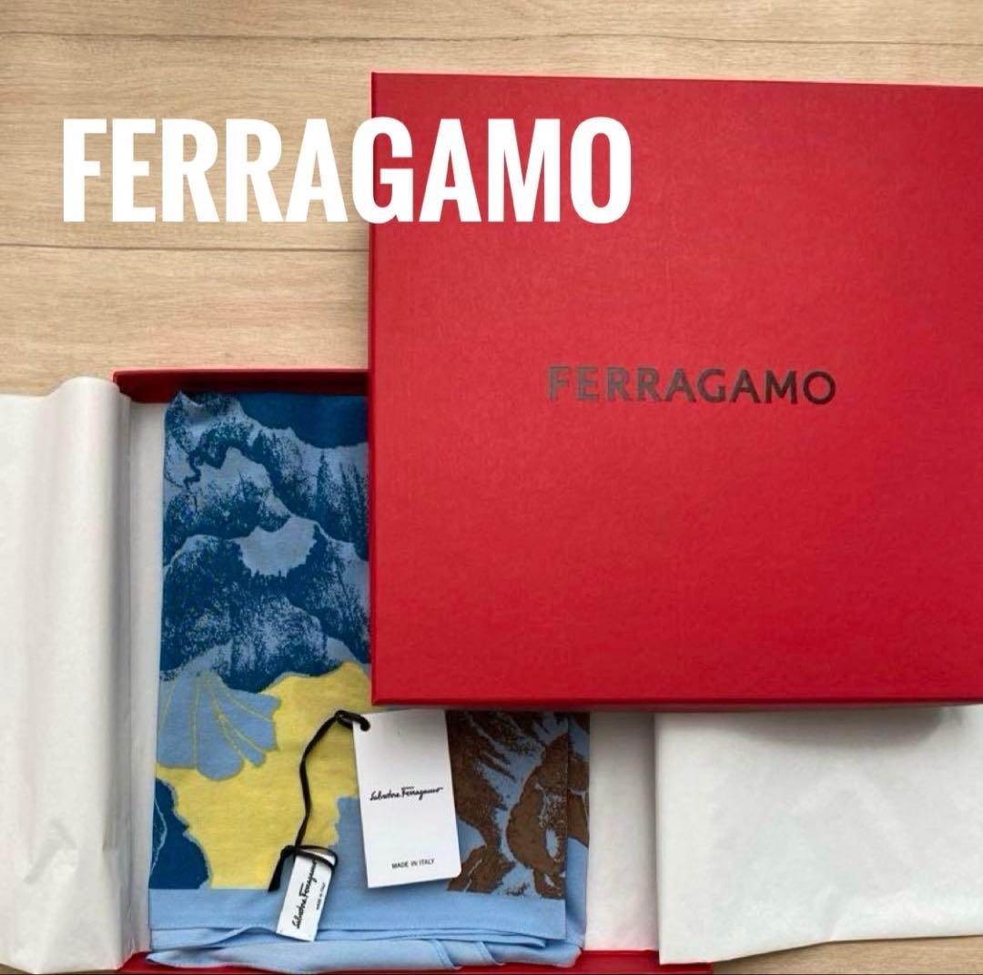 新品未使用★FERRAGAMO フェラガモ　花柄ポピー　シルクスカーフ