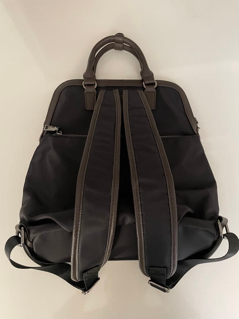 グッシオイタリー　撥水高密度ナイロンリュック＆フレブルちゃんマルチケースセット