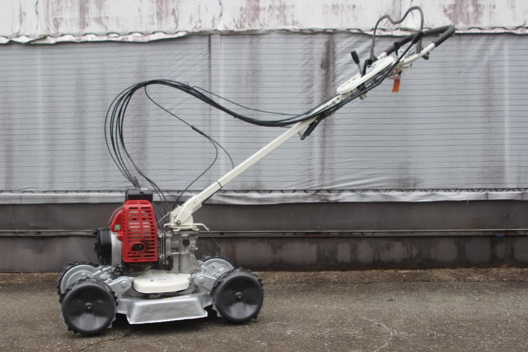 草刈機　オーレック　スパイダーモアー　AZ851　爪新品　４WD