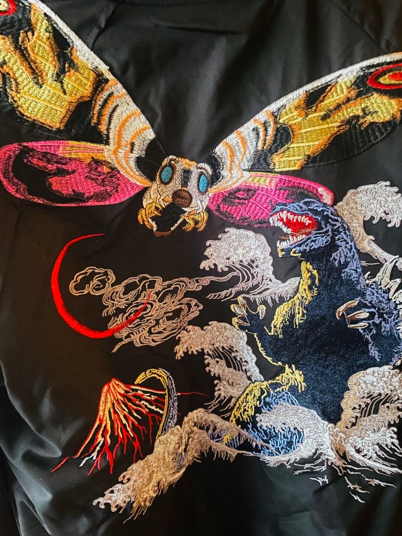ゴジラ、モスラの黒、刺繍スカジャン、ジャンパー