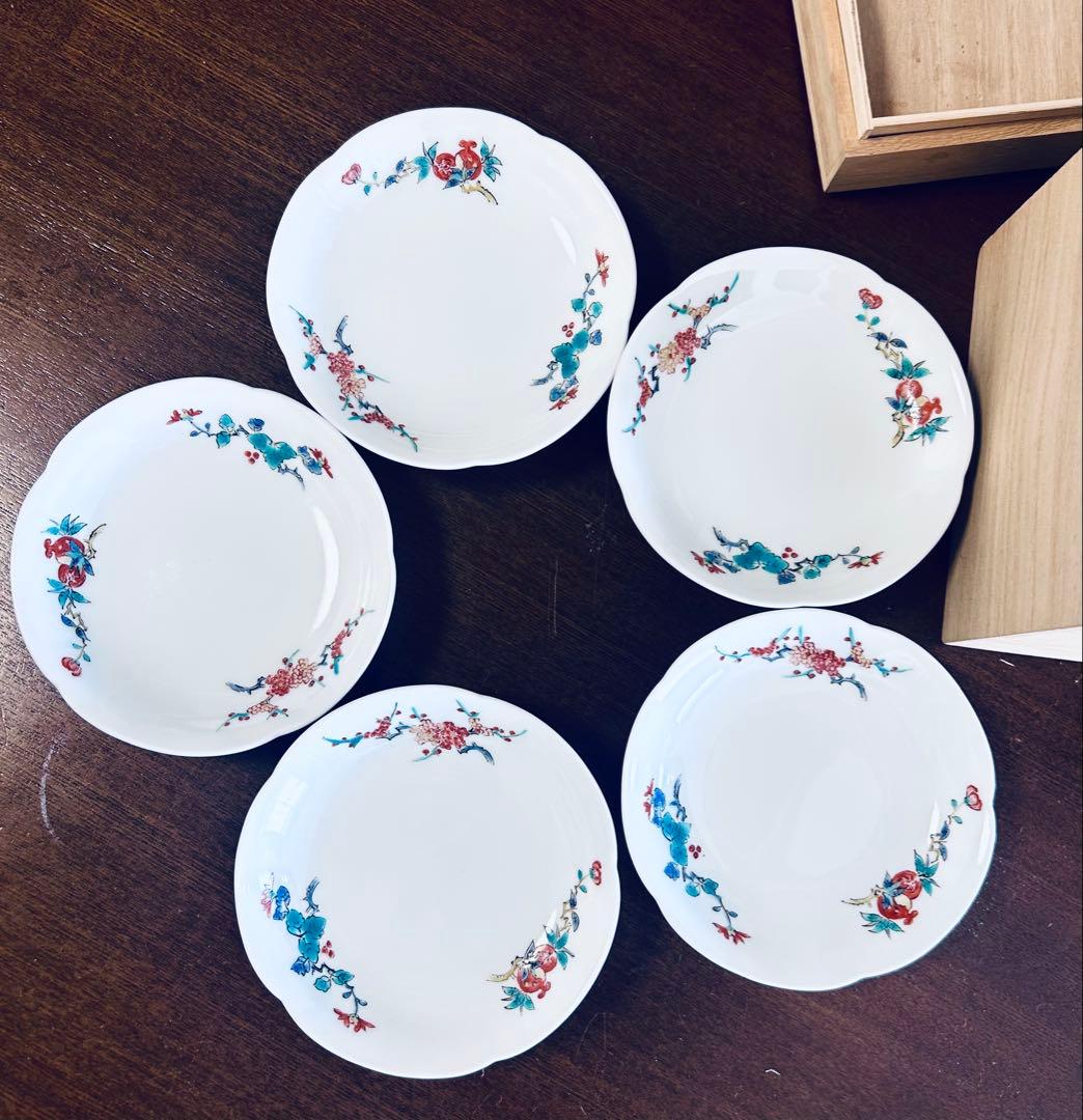 人間国宝　十三代柿右衛門　酒井田柿右衛門　錦花実文皿　5客