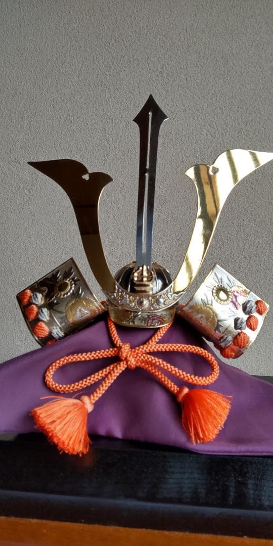 兜 剣付置物 剣付き 純銀 3号 金銀工芸家・伝統工芸士 武比古作