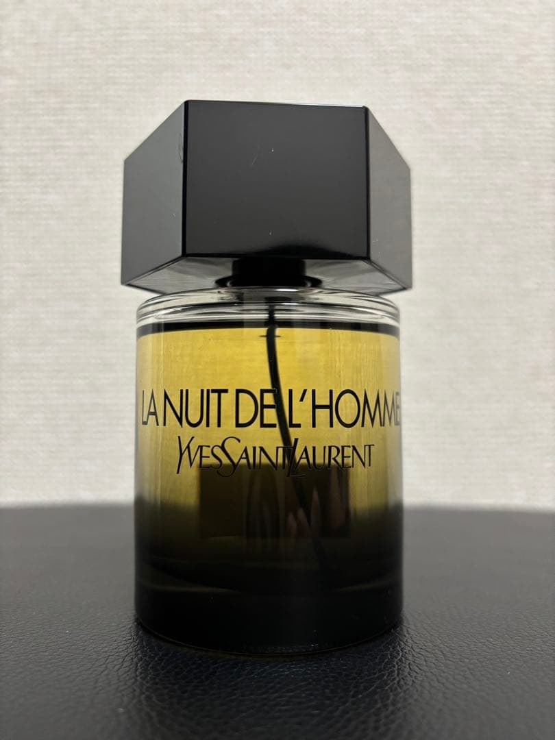 イヴ サン ローラン ラ ニュイ ド ロム オードトワレ 100ミリ