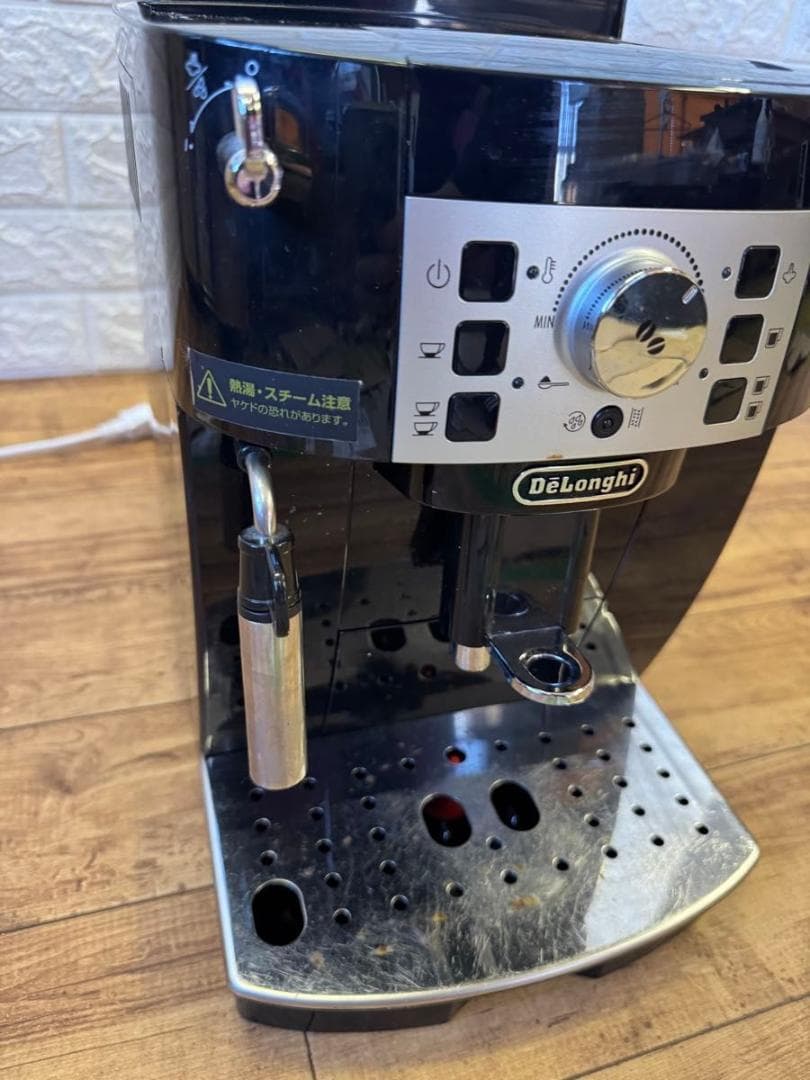 デロンギ マグニフィカS ECAM22112B エスプレッソマシン