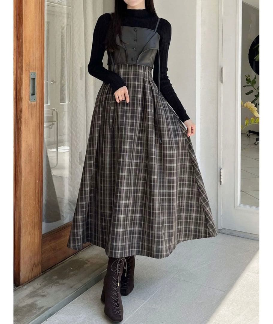 MERCURYDUO フェイクレザービスチェドッキングキャミワンピース