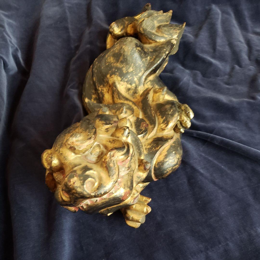 Ｎo197　古い獅子の金箔木彫(仏教彫刻) 室町・江戸期