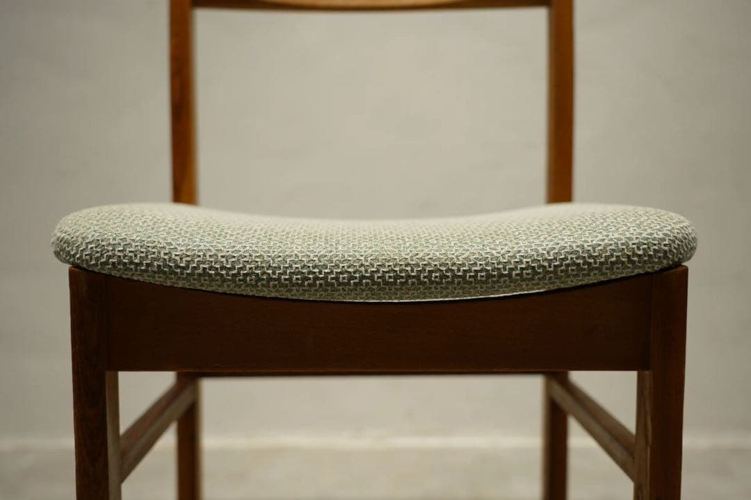 ダイニングチェア　ストリップドファニチャー　北欧