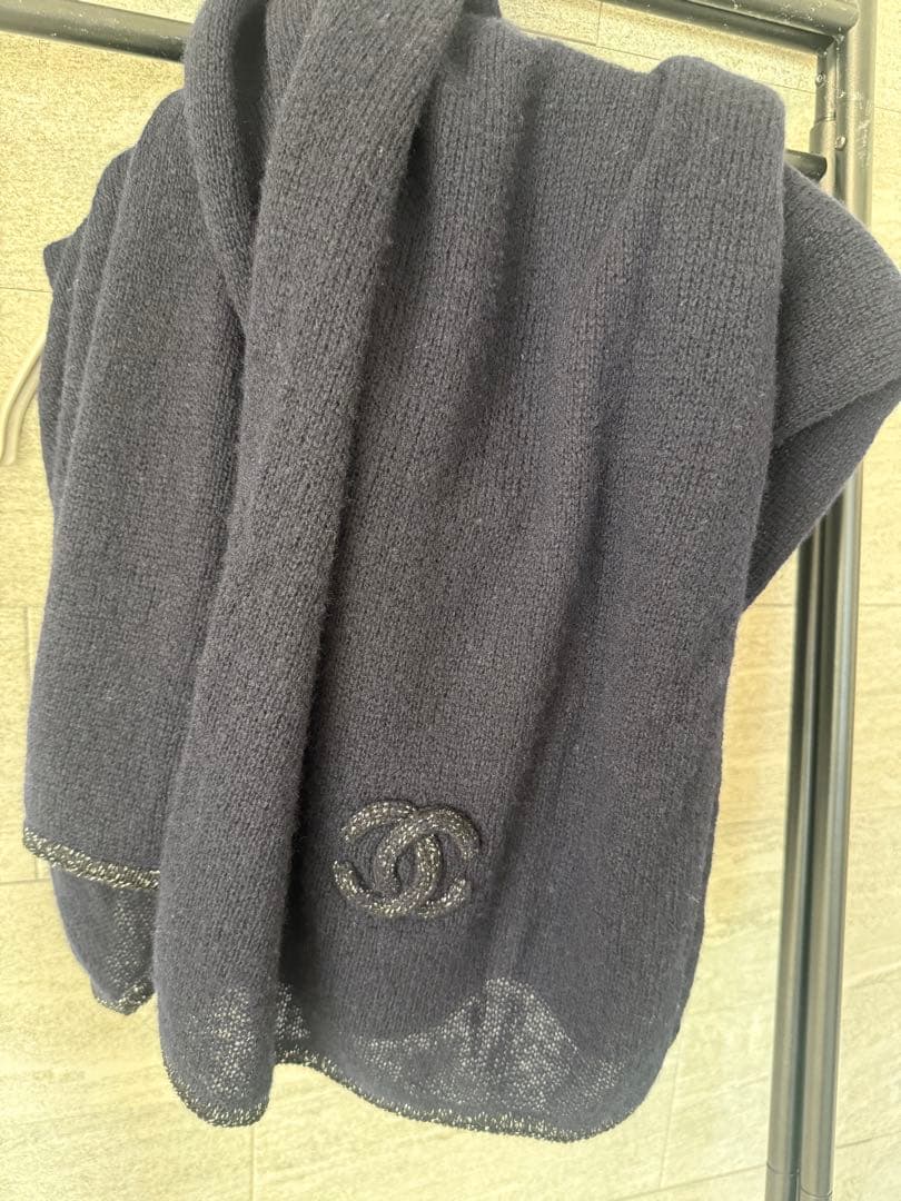 美品CHANELマフラー　ストール