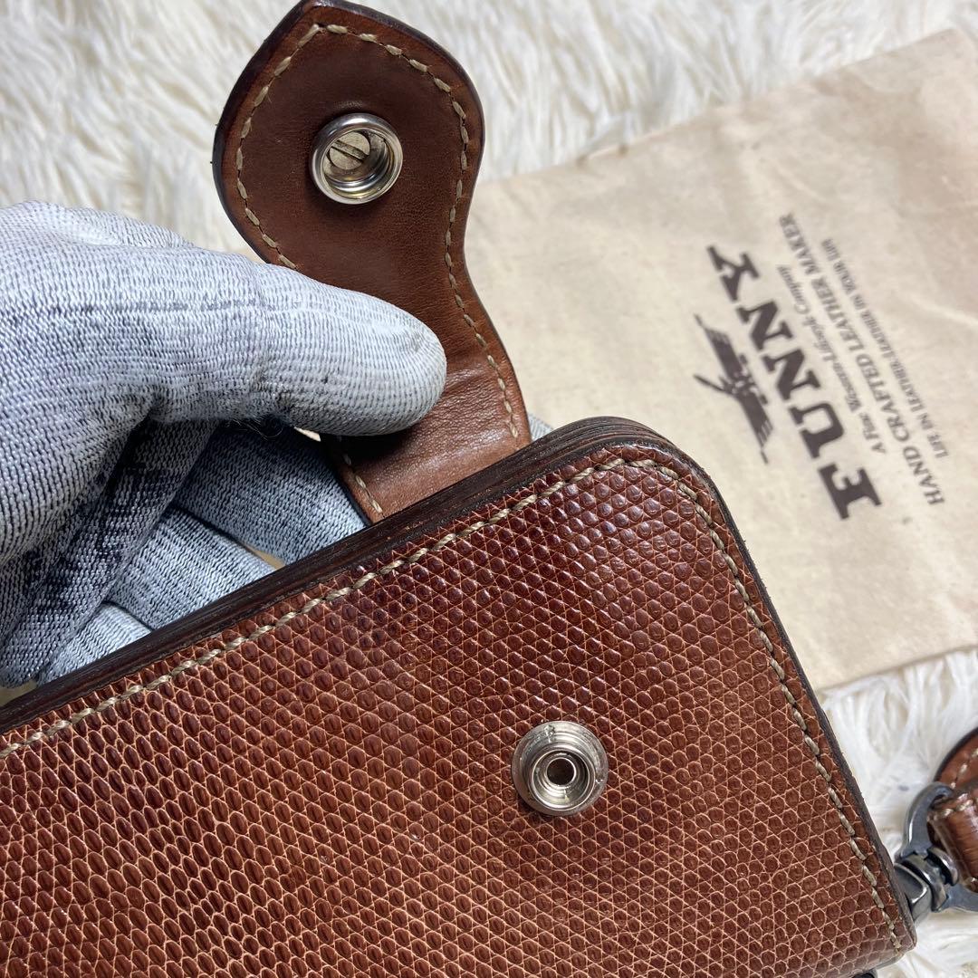 【良品】 FUNNY 折り財布 リザード コンチョ