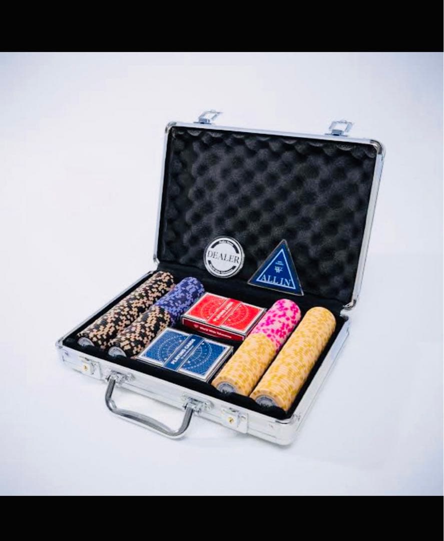 g*g様 ヨコサワポーカーセット　アルミケース入り