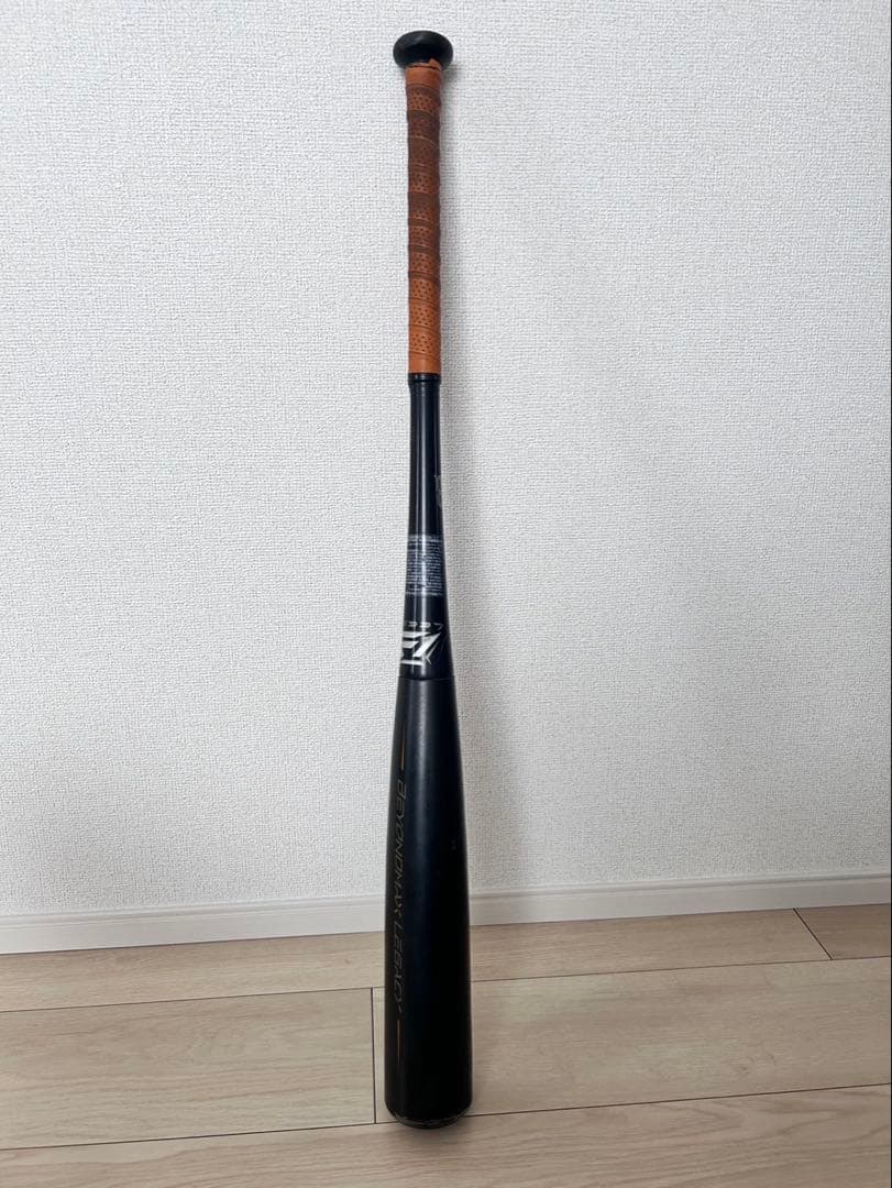 ビヨンドマックス　レガシー83cm バットとケースセット