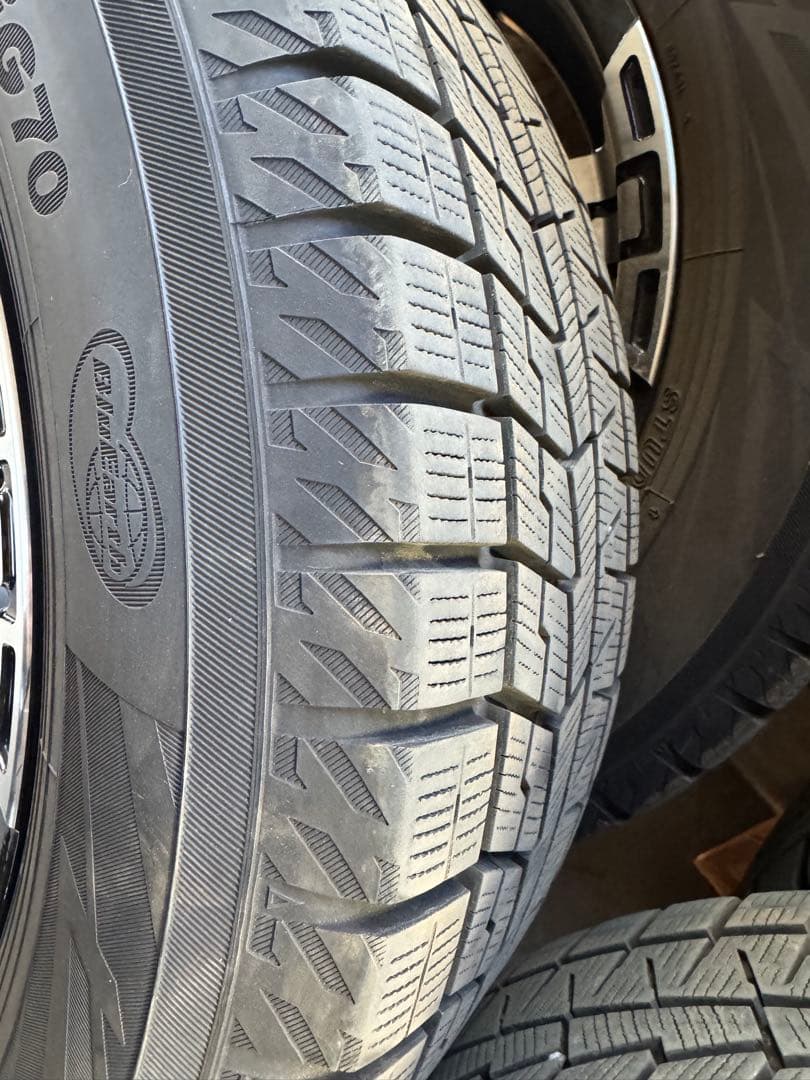 ハイエーススタッドレス4本セット ice GUARD IG60 17インチ