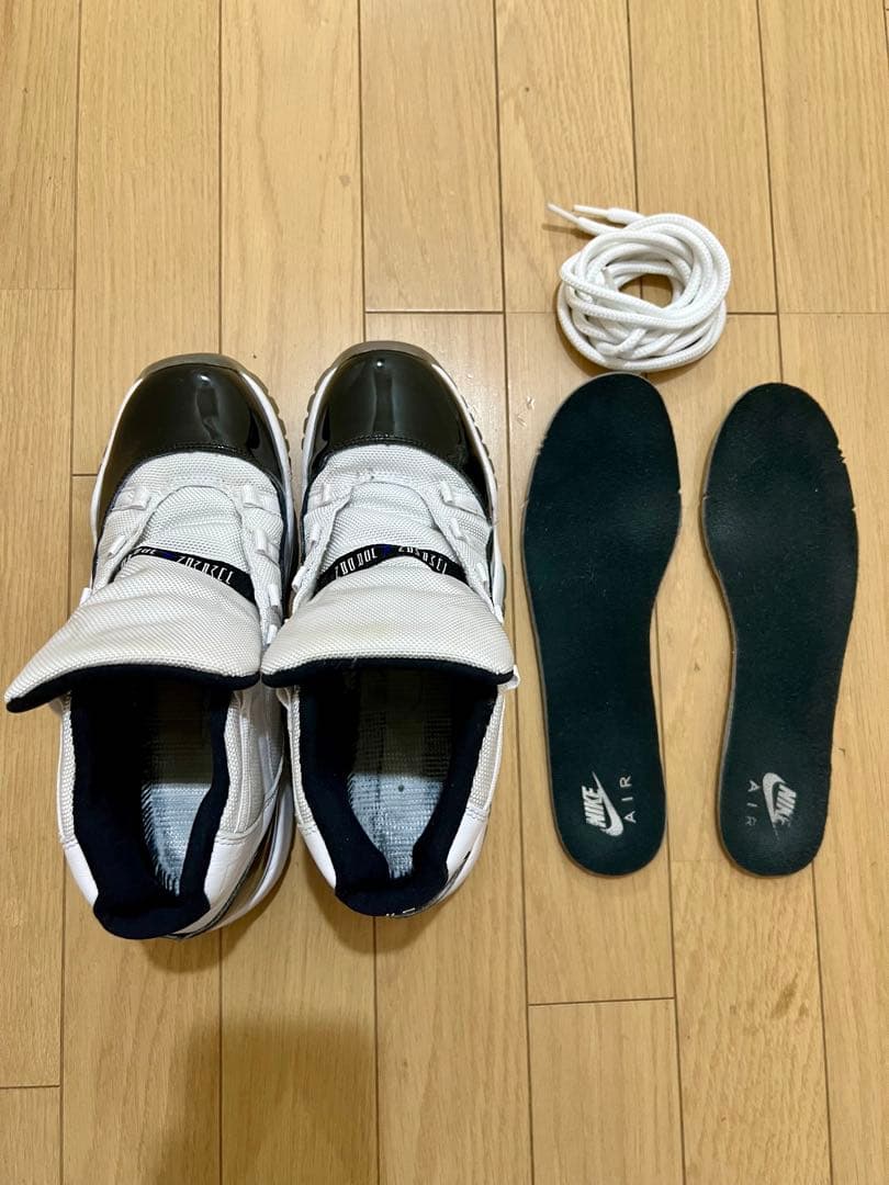 靴 Nike AIR JORDAN 11 RETRO 25cm