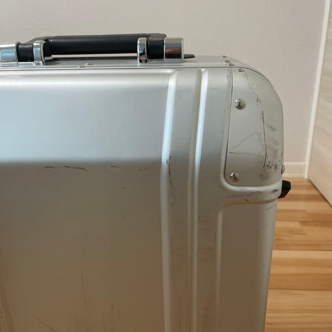 ZERO HALLIBURTON アルミスーツケース　31L