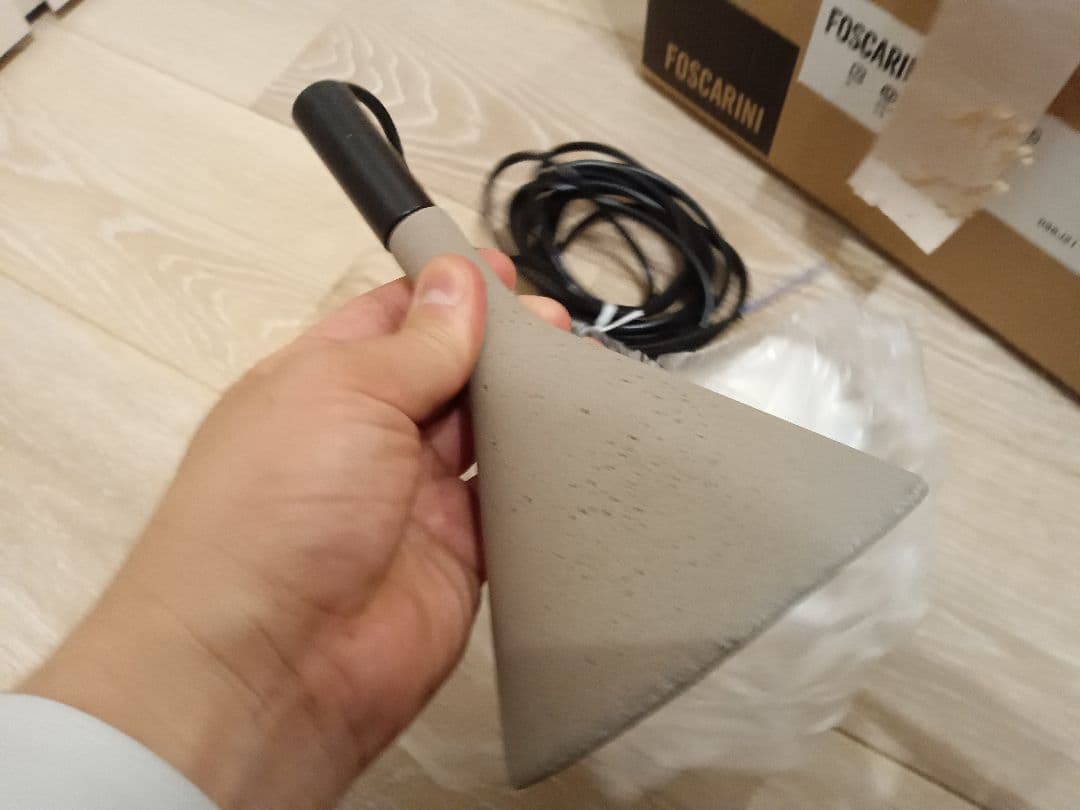 【価格改定中】ペンダントライト照明　FOSCARINI　アプロンブ　 色グレー