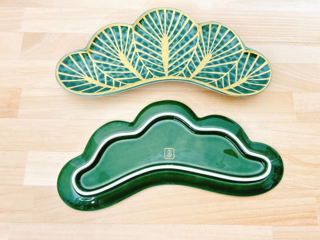 ズバン☆様ご依頼品　有田焼　幸楽窯　錦金松葉形前菜皿　茶緑金　4点セット