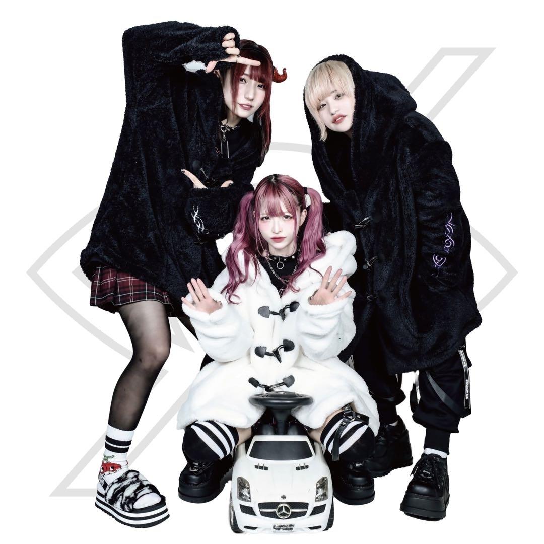 KRYCLUTHING MOKOMOKO2022 ボアコート ブラックCRY