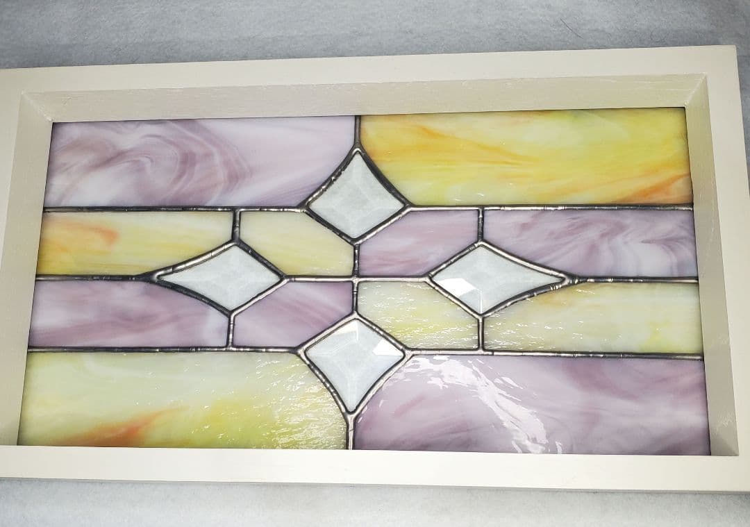 ステンドグラス　木枠付き　37cm×20cm　新品未使用