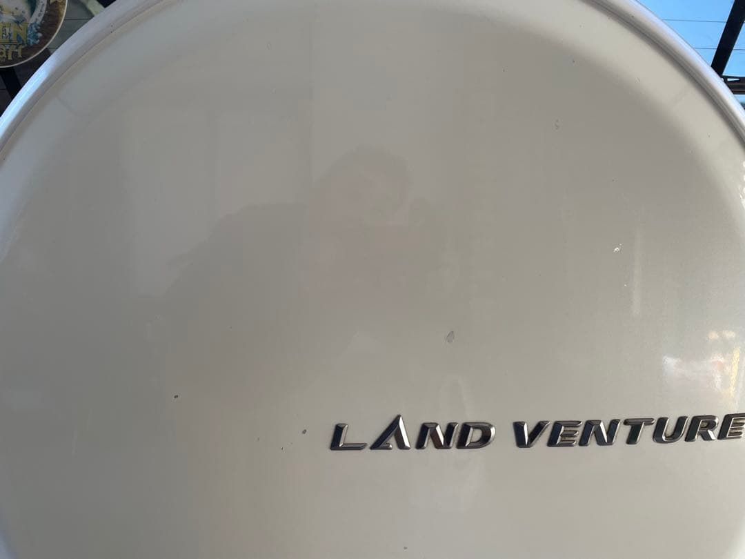 スズキ純正アルミ製　ジムニー ランドベンチャー スペアタイヤカバーパールホワイト