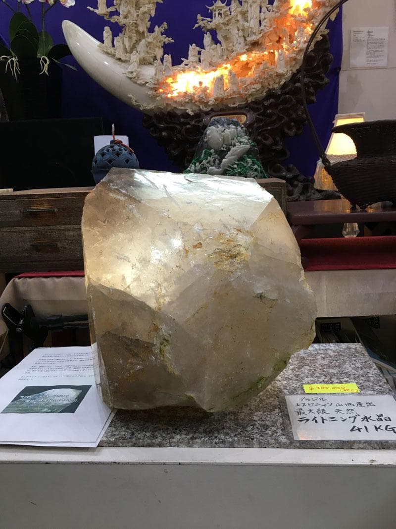 ライトニング水晶原石（ブラジル鉱山） 最大級 44KG