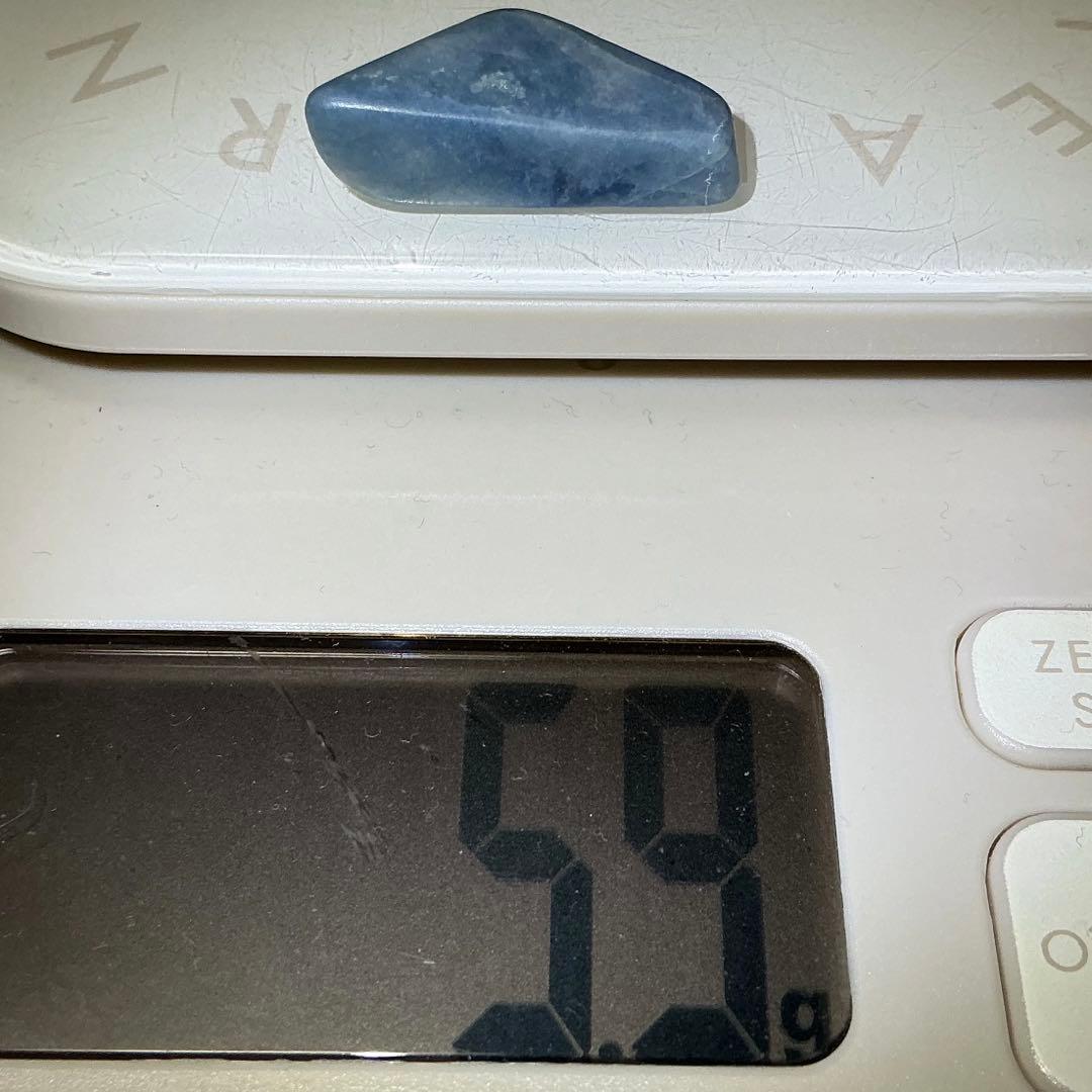 コン沢翡翠　原石　5.9g（141）