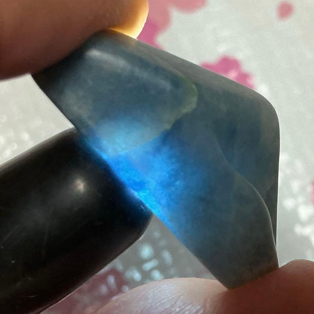 コン沢翡翠　原石　5.9g（141）